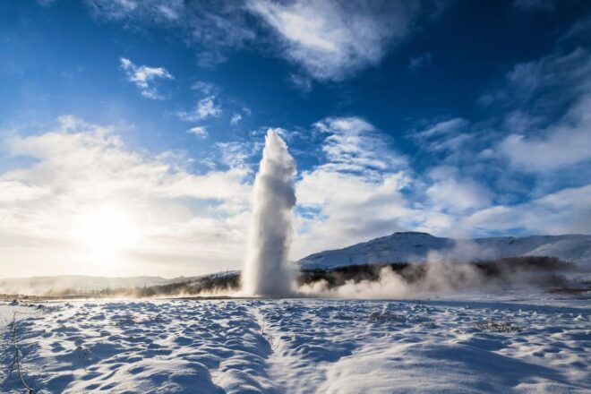 Private Winter Golden Circle Tour With Northern Lights - What to Bring