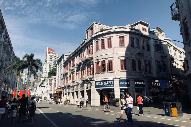 Private Xiamen Sea Food Market & Zhongshan Road Shopping and Eating Experience - Who Will Love This Tour?