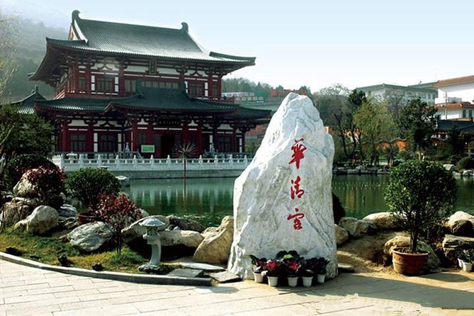 Private Xian History Day Tour:Terracotta Warriors Huaqing Palace - Itinerary Highlights