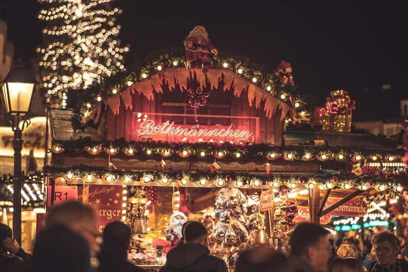 Private Xmas Market Hopping with gondola ride & wine tasting - Who Will Love This Experience?