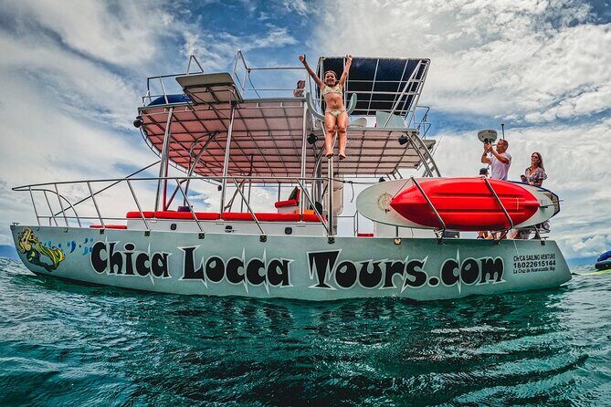 Private Yacht Charter ChicaFUN 3 Waterslides All Inclusive - Introduction
