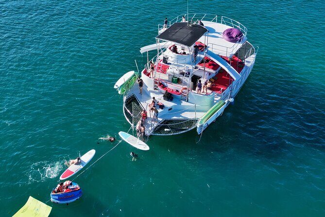 Private Yacht Charter on ChicaFun 1 Waterslides all inclusive - A Detailed Look at the Private Yacht Experience