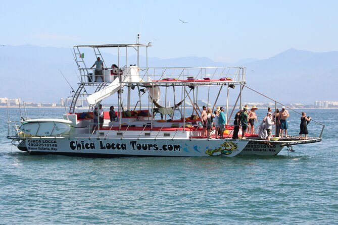 Private Yacht Charter on ChicaFun 1 Waterslides all inclusive - Frequently Asked Questions