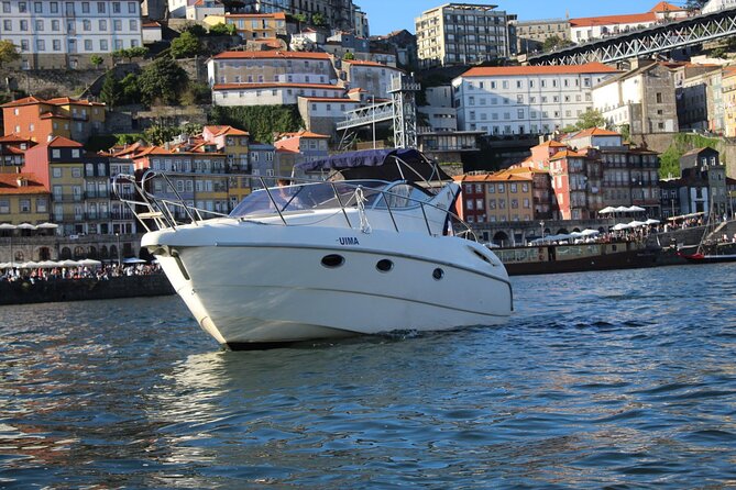 Private Yacht Cruise Over the Bridges of Porto - Indulge in Wine and Charcuterie