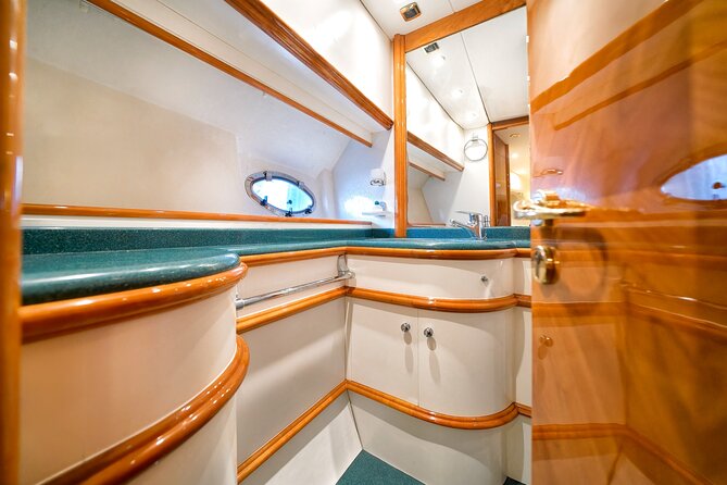 Private Yacht Experience in Puerto Colon - Inclusions and Accessibility