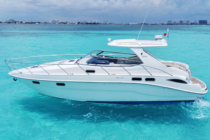 Private Yacht Rental in Cancun - Date and Travelers