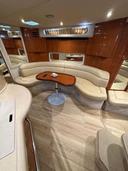 Private Yacht Rentals 4h Champagne Gift - Common Questions