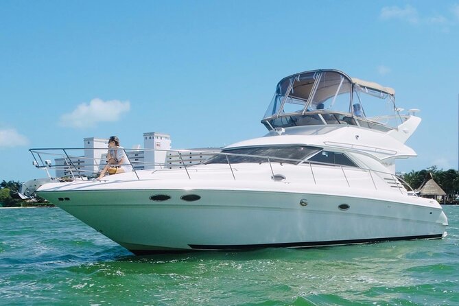 Private Yacht SeaRay 46ft Cancun 25P17 - Distribution of Star Ratings From Customer Reviews