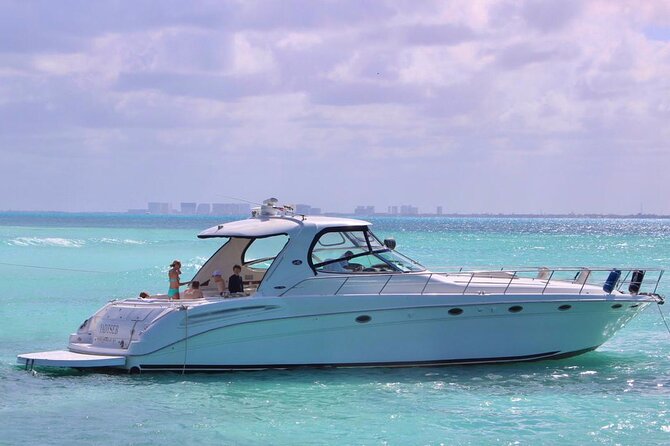 Private Yacht SEARAY SUNDANCER 60ft up to 20 Pax 23P1 - Pricing and Booking Details
