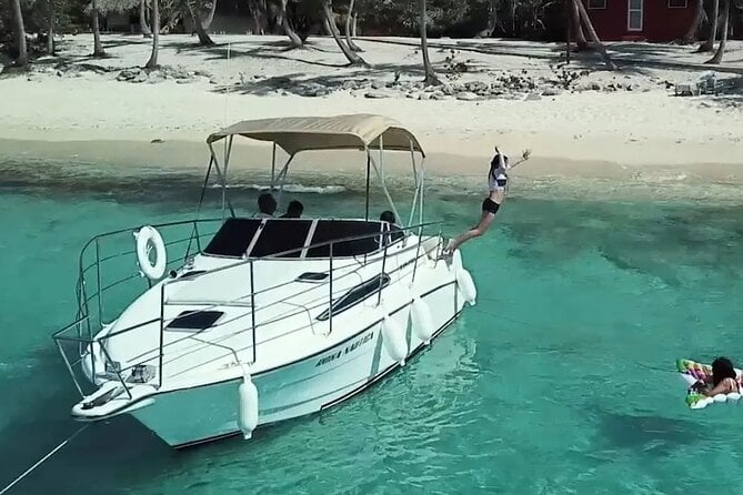 Private Yacht Tour to Catalina Island - Booking and Accessibility