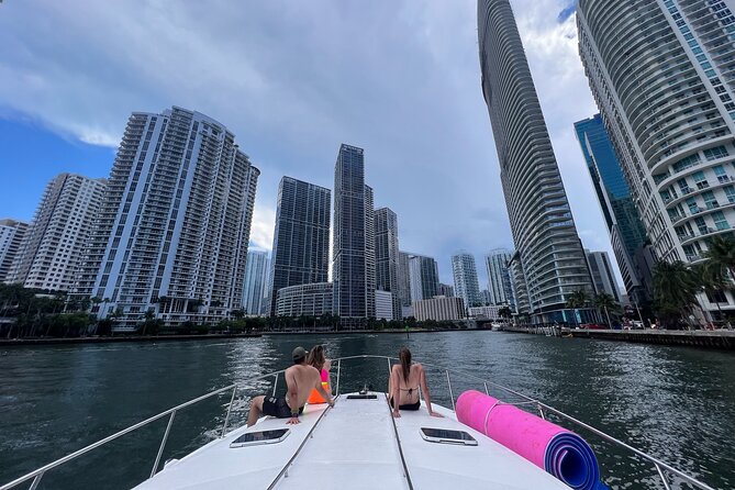 Private Yacht Tour W/Captain See the Millionaires Homes & Miami in a Unique Way - Booking and Confirmation Details