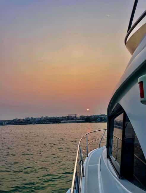 Private yacht tour with wines on board - FAQ