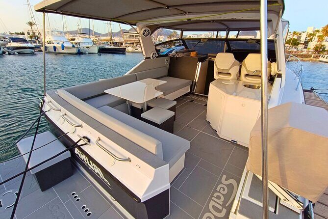 Private Yacht with Gourmet Barbecue and Sunset on Papagayo Beaches - FAQs