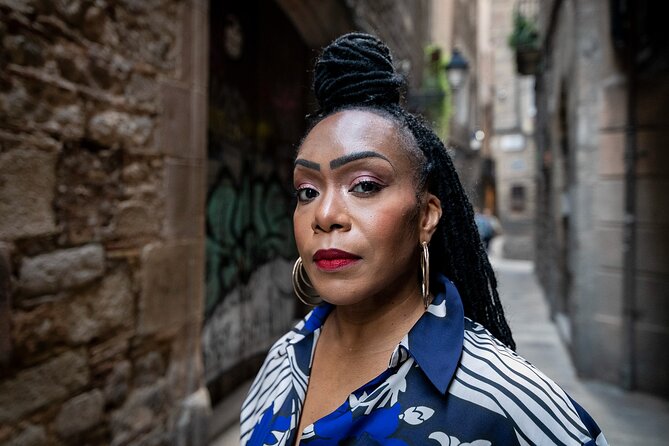 PRO Portrait Session & Old Town Tour - Barcelona Photo Experience - Activity Highlights