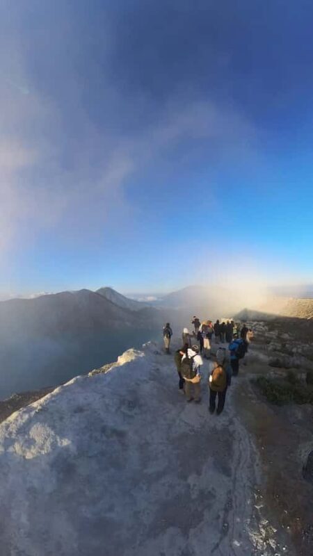 Probolinggo: Ijen Crater Blue Fire Tour with Transfer - Transportation and Group Size: Why It Matters