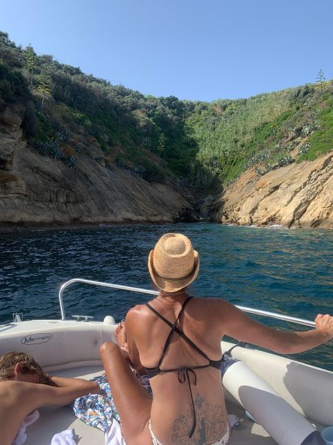 Procida: Boat Tour, Private Secret Beaches... Like a Local! - Unique Experience