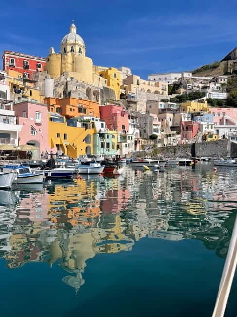 Procida: Complete boat tour of the island with swimming stops and snacks - Why This Boat Tour Offers a Special Perspective on Procida  