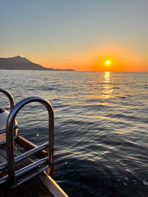 Procida: Sunset aperitif by boat - Detailed Breakdown of the Itinerary