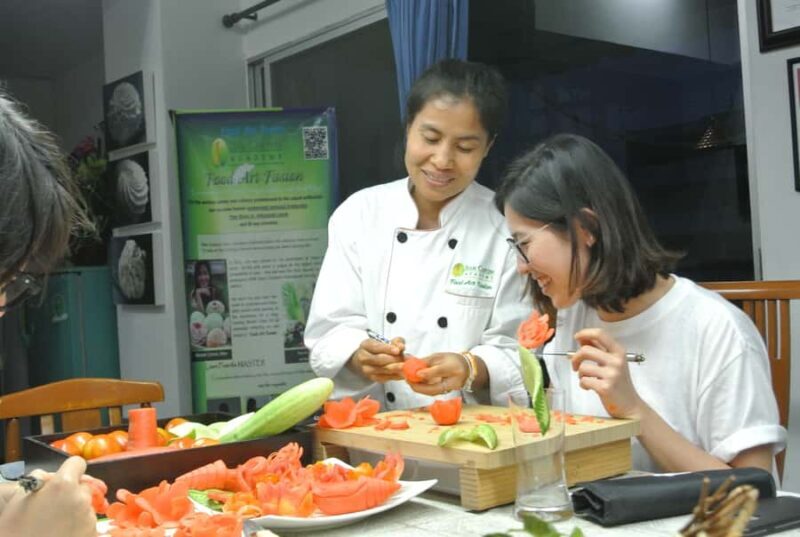 Professional 3-hour Thai Fruit and Vegetable Carving Class - Who Is This Tour Best Suited For?
