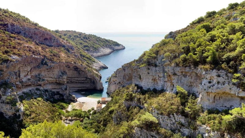 Professional Diving & Blue Cave Tour with Lunch from Split - FAQs