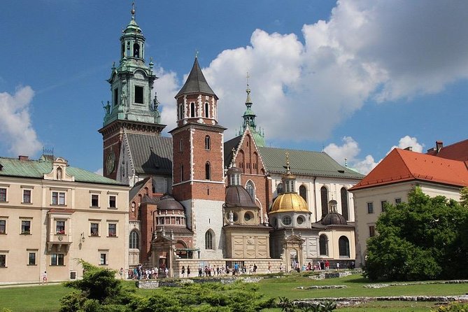 Professional Guides Walking Tours-Krakow Day&Night (1-2pers) - Additional Information