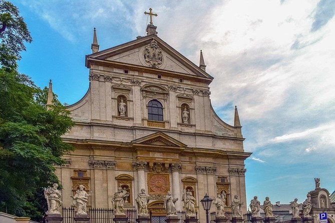 Professional Guides Walking Tours-Krakow Day&Night (1-2pers) - The Sum Up
