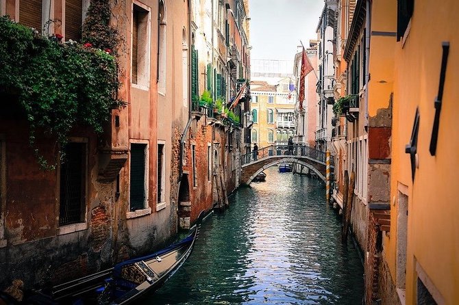 Professional Guides Walking Tours-Venice Day&Night (1-2pers) - Booking Confirmation and Availability