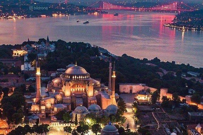 Professional / Licensed Guidance - Well-Trained and Knowledgeable Guides