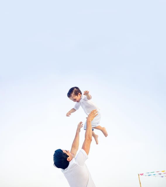 Professional Photo Session (Family, Couples or Groups) - Professional Photographer and Prints