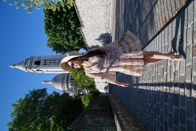 Professional Photo Shoot Tour in Paris Montmartre - Common Questions