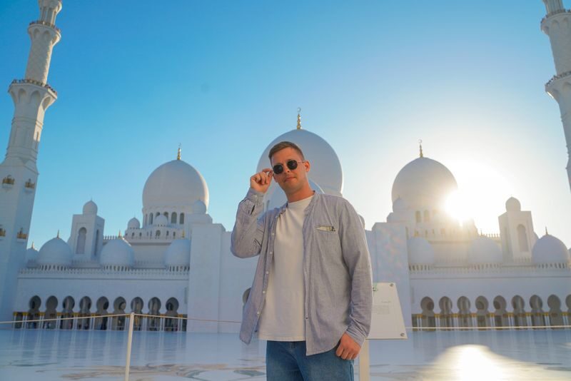 Professional Photoshoot at Sheikh Zayed Mosque Experience - The mosque’s details make the pictures
