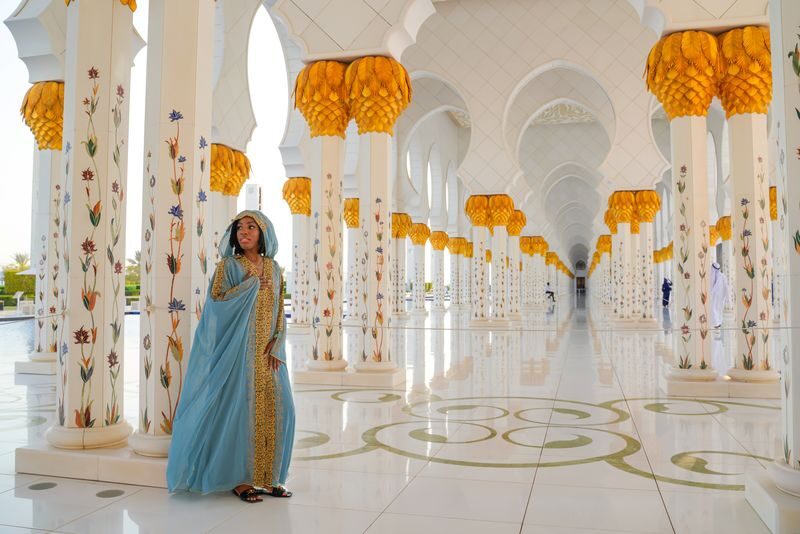 Professional Photoshoot at Sheikh Zayed Mosque Experience - Is the price worth it?