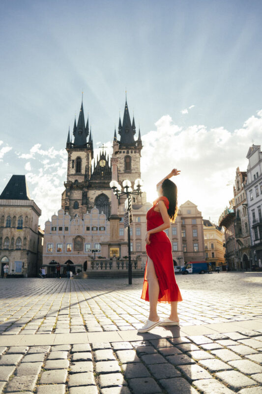 Professional photoshoot experience in the Old Town in Prague - Key points before you book