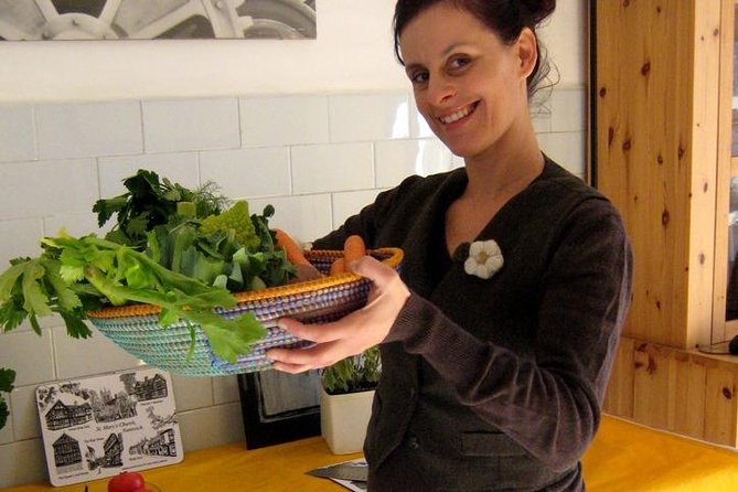 Professional Pizza Workshop in Rome With a Brilliant Italian Chef - Feasting on Freshly Baked Pizza