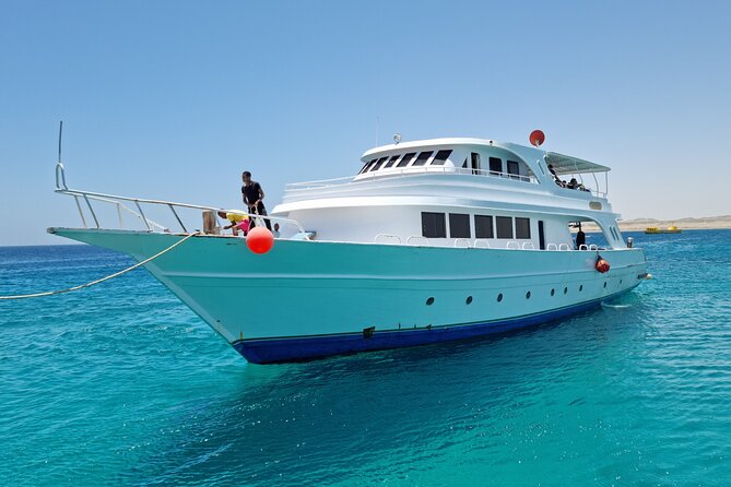 Professional Scuba Diving Tour, Lunch & Transfers From Hurghada - Tour Accessibility