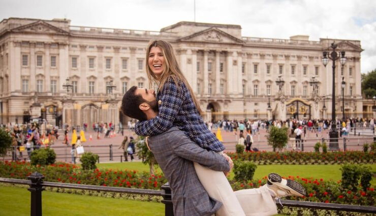 Professional Video Clip With Videographer for Couples - Pricing and Reservation