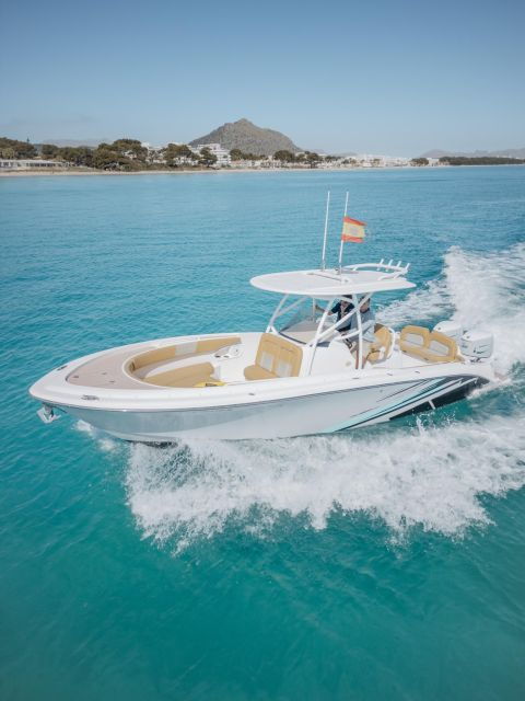 Pronautica 880 Open Sport Boat With Skipper 2 Hours Sunset - Activity Description