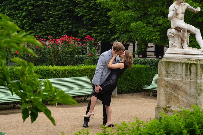 Proposal in Paris Centre With Photoshoot & Video - Booking and Payment
