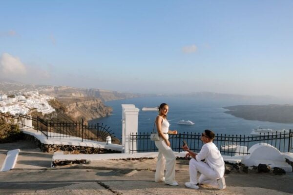 Proposal Photographer in Santorini - Common Questions