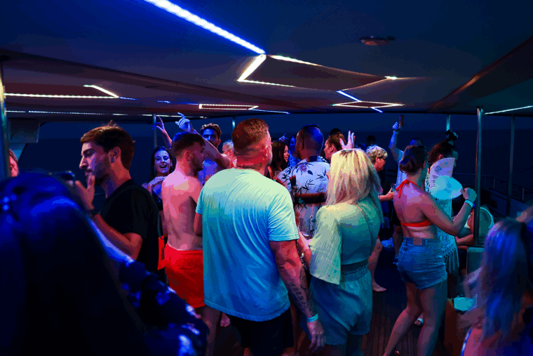 Protaras: 80S and 90S Sunset Cruise With Cypriot Dinner & DJ - Cruise Experience