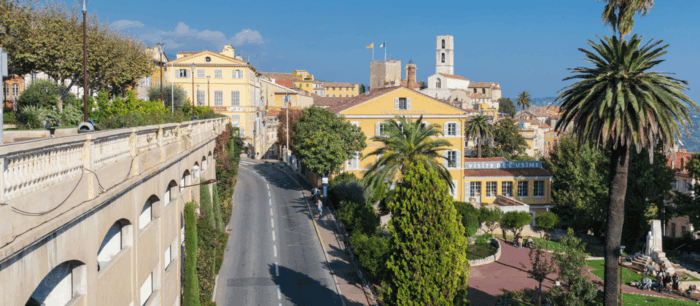 Provence Countryside & Medieval Villages Day Trip - Tips for Your Trip