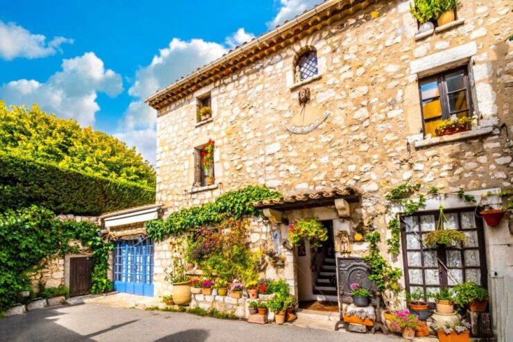 Provence & Its Medieval Villages Full Day Sightseeing Tour - Tour Details and Logistics