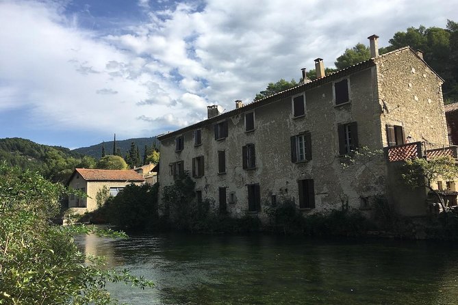 Provence: Villages of the Luberon Full-Day Small-Group Tour  - Aix-en-Provence - Meeting and Pickup Details