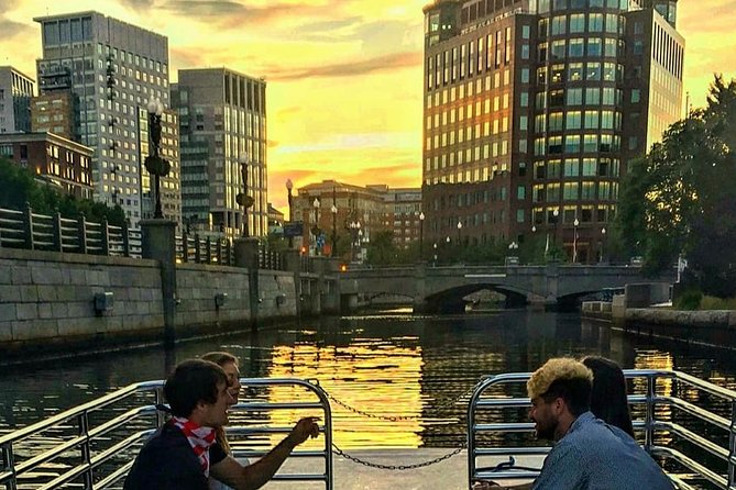 Providence Romantic Sunset Sailing Trip With Wine - Overview and Location