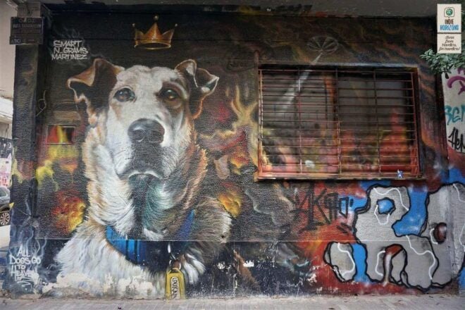 Psyrri Coaching Walk: Through Street Art and Flea Markets - Coaching Highlights