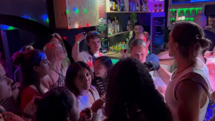 Pub Crawl Lisbon - Unlimited Drinks and VIP Club Entry! - Experience