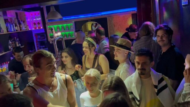 Pub Crawl Lisbon - Unlimited Drinks and VIP Club Entry! - Value for Money Rating