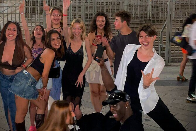 Pub Crawl Nice : Drink, Laugh, Meet the World - A Deep Dive into the Experience