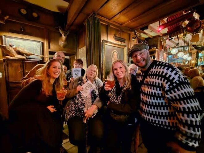 Pub Crawl & Sing-along Experience - Guided Tour Duration