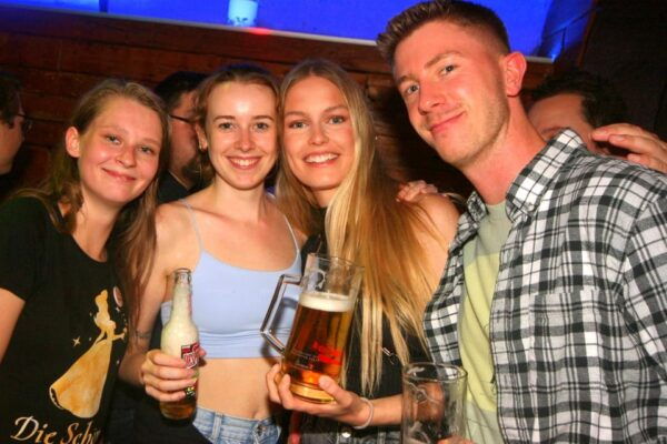 Pubcrawl Salzburg: Tour Through Best Bars and Clubs in Town - Accessibility and Language Options